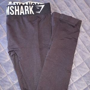 Black gymshark leggings